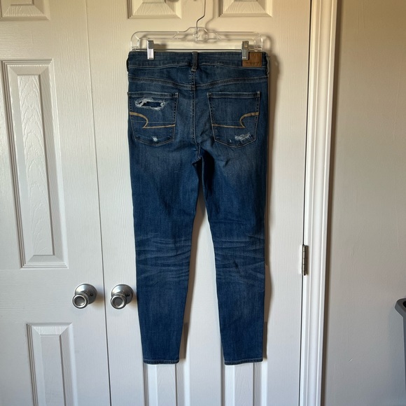 Distressed American Eagle jeans - Picture 2 of 3